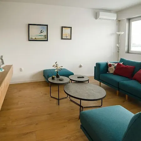 4u Apartment *