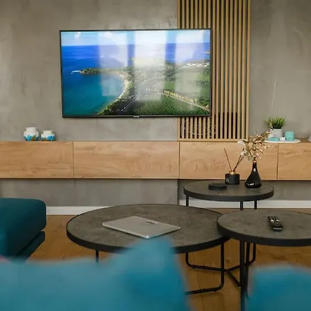 Apartment 4u *